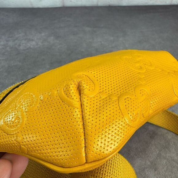 Gucci Embossed Gg Leather Perforated Belt Fanny Sling Bag Yellow - Picture 5 of 13